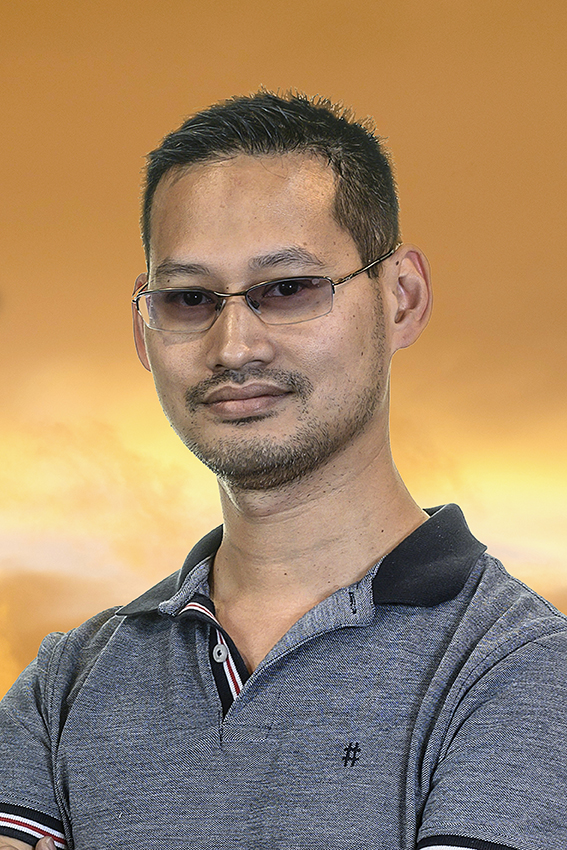 PHOTO ©BRUNO DES GAYETS

BRUNO DES GAYETS
21 RUE MAUBLANC
75015  PARIS
Tél. : 33 (0)9 50 38 16 49
Mobile : 33 (0)6 62 65 24 00
bdg@nikoja.com
www.nikoja.com